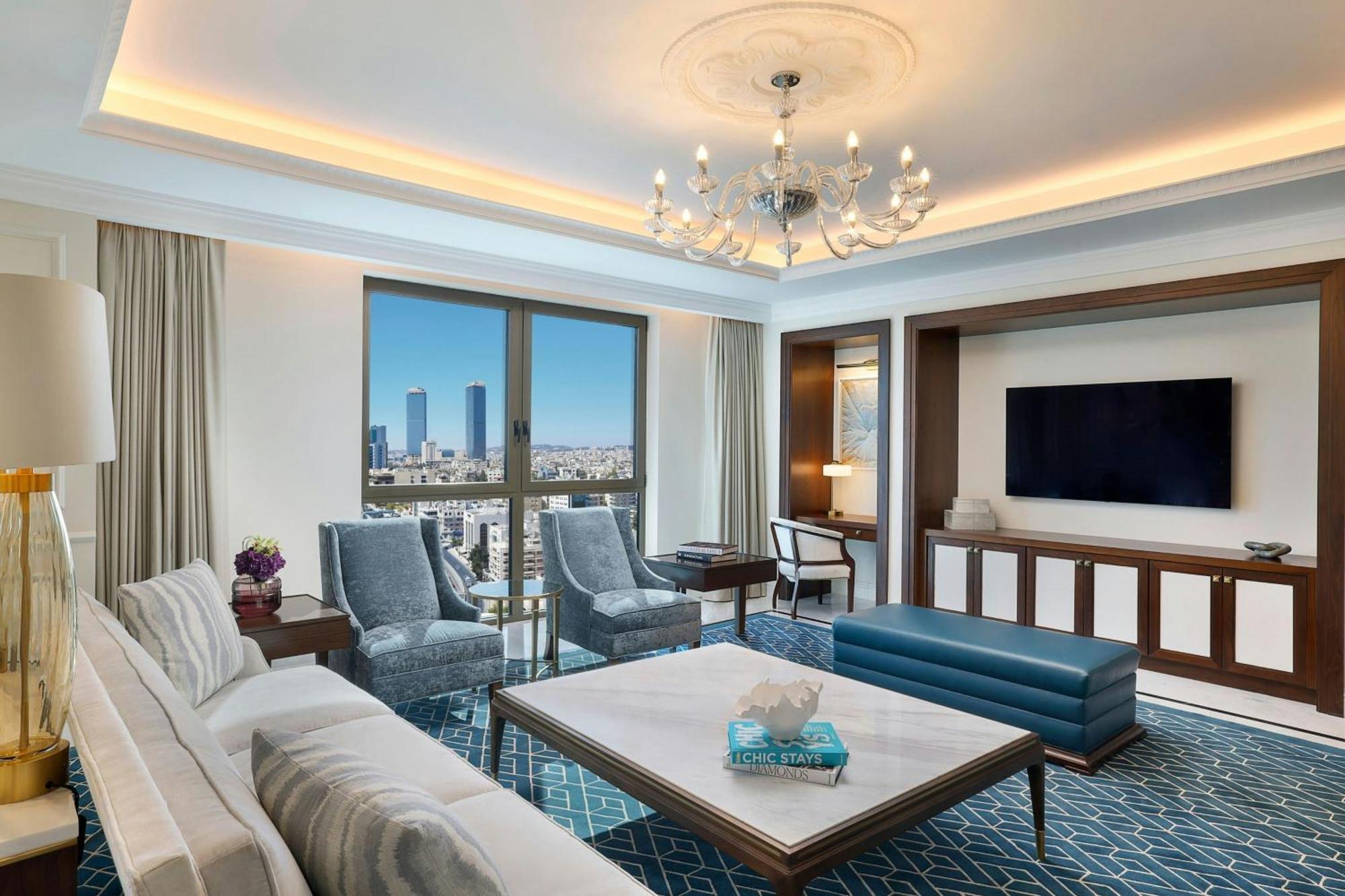Hotel The Ritz-Carlton, Amman Esterno foto A suite at the hotel