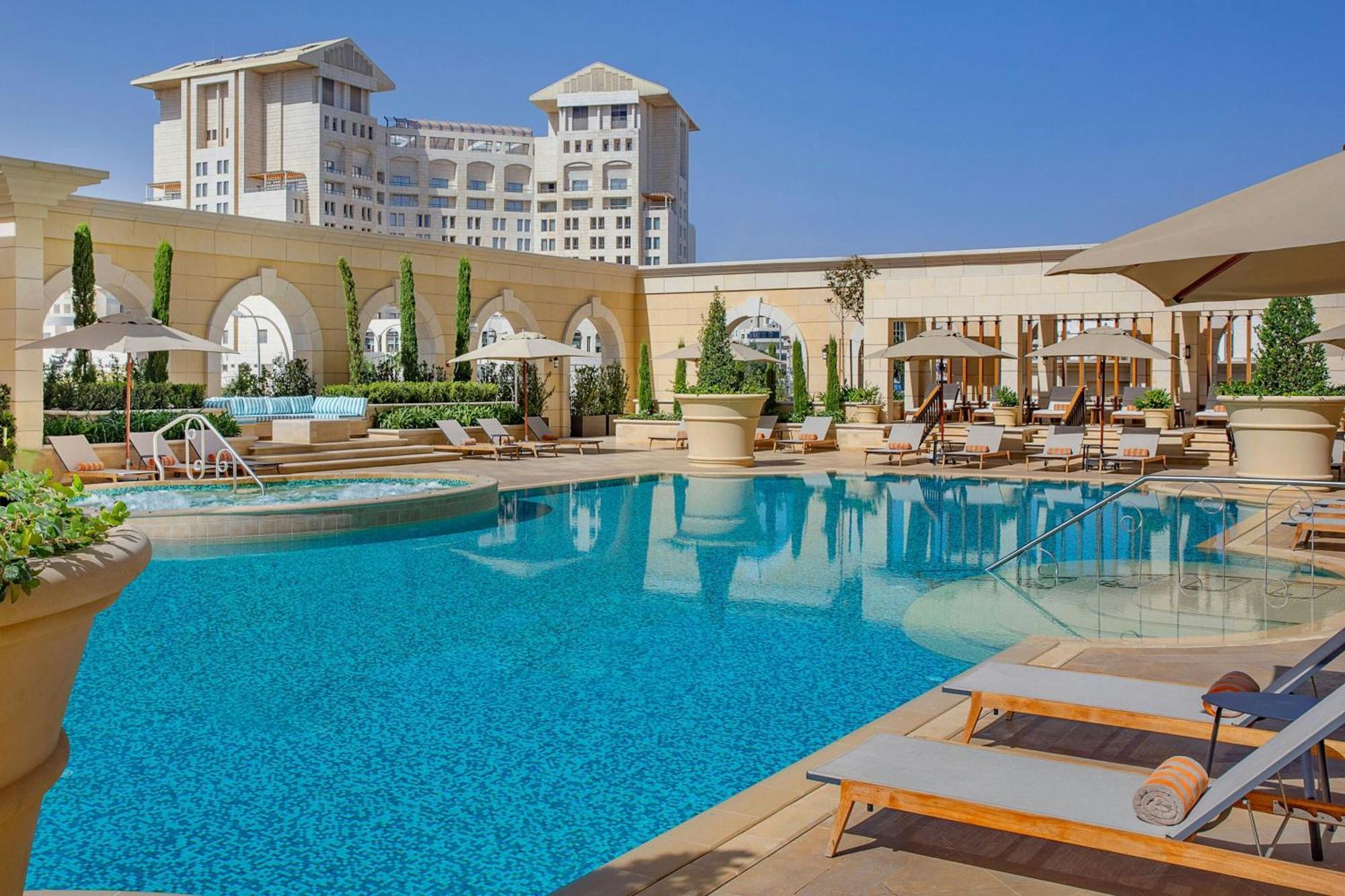 Hotel The Ritz-Carlton, Amman Esterno foto The pool at the Four Seasons Hotel