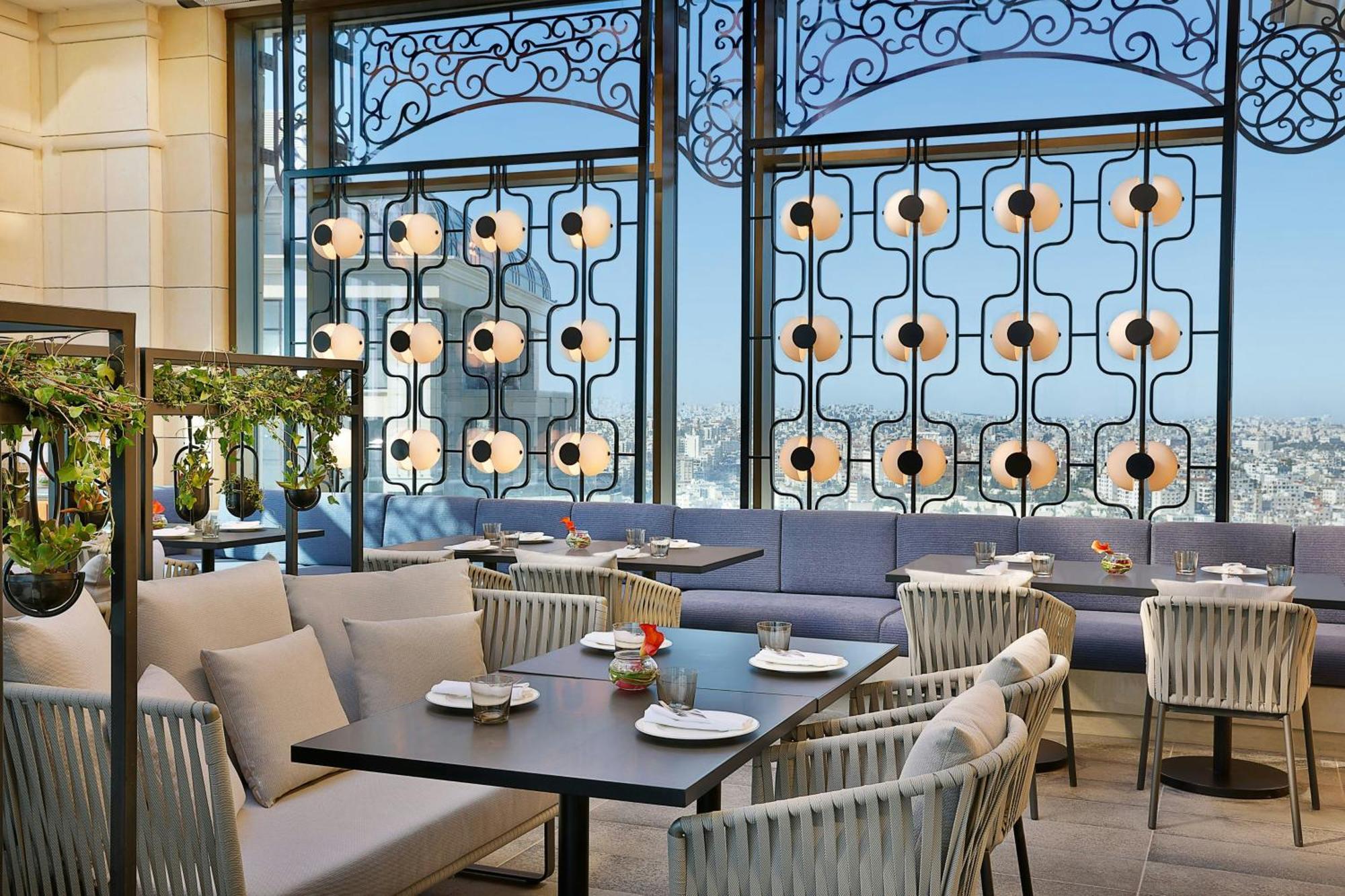 Hotel The Ritz-Carlton, Amman Esterno foto The Terrace