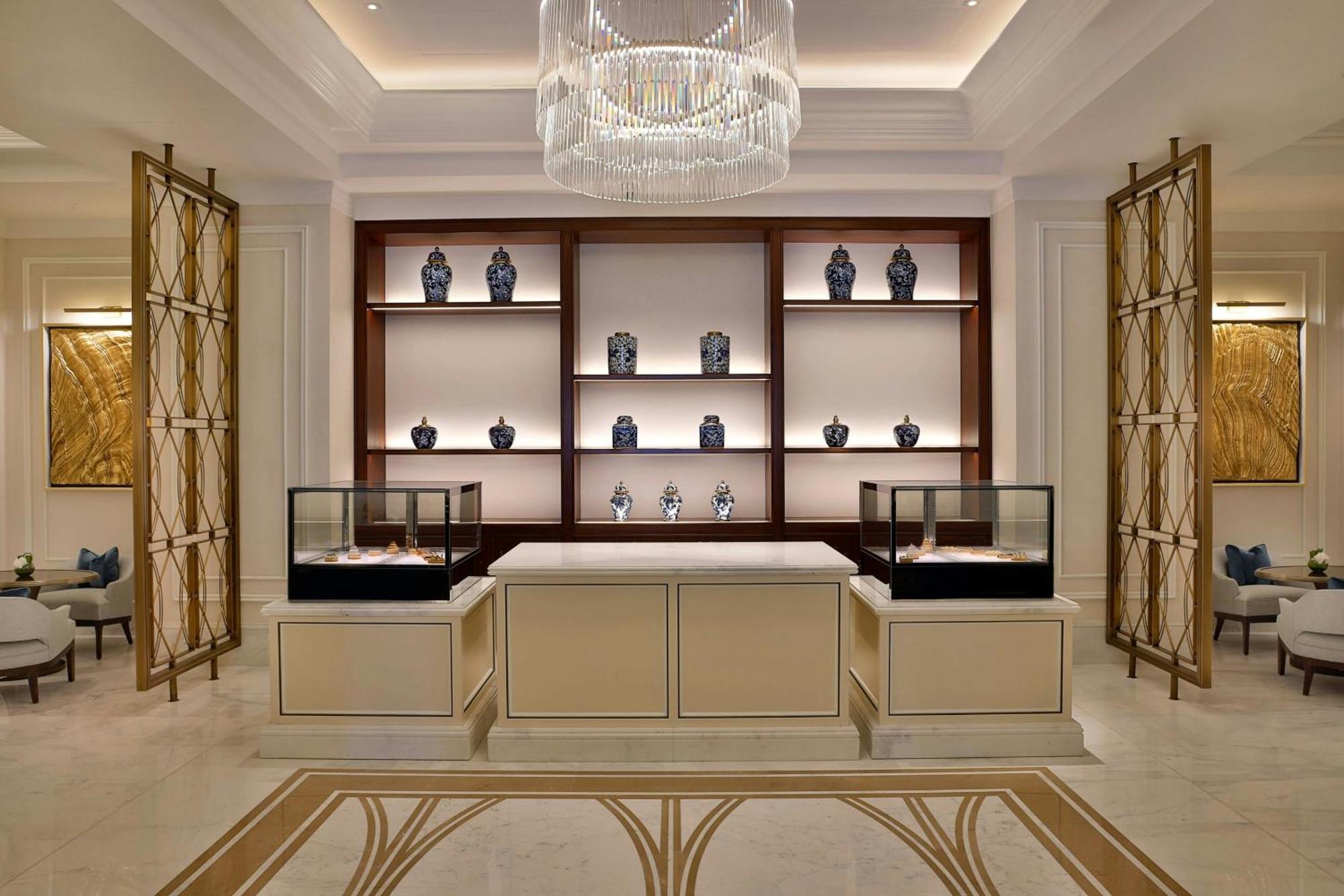 Hotel The Ritz-Carlton, Amman Esterno foto The lobby of the hotel