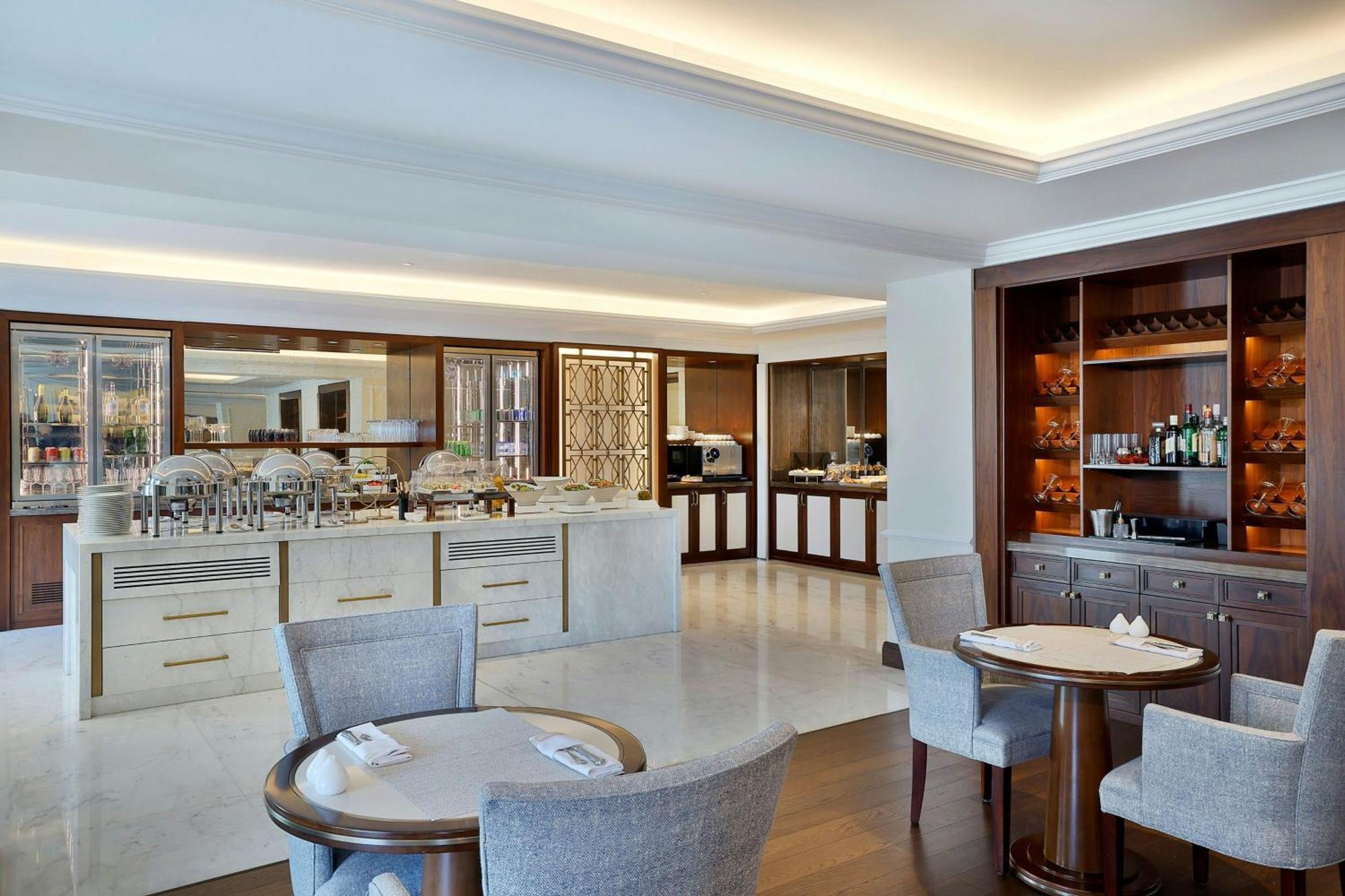 Hotel The Ritz-Carlton, Amman Esterno foto The Club Lounge at the InterContinental London The O2