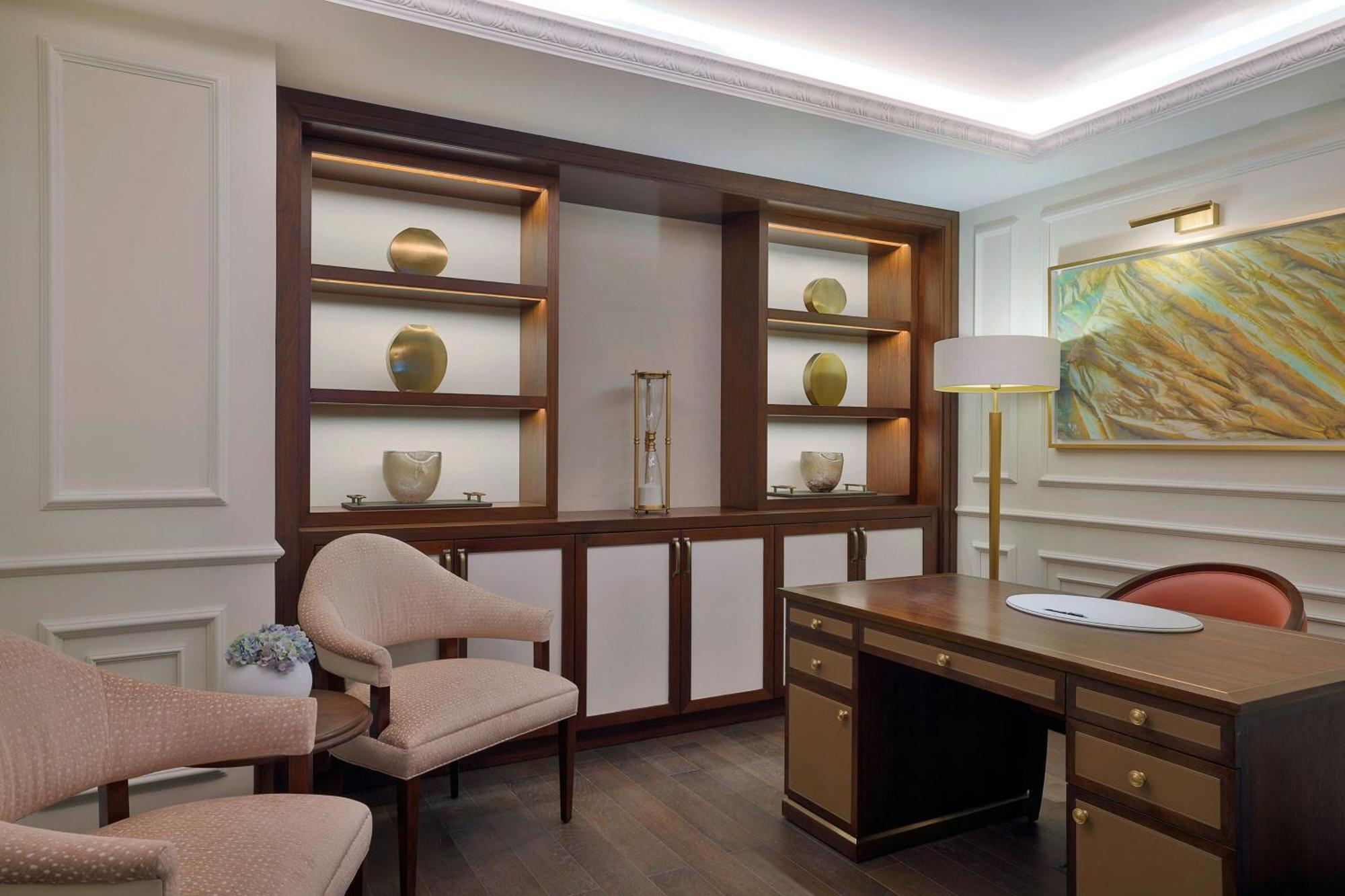Hotel The Ritz-Carlton, Amman Esterno foto Office of the Prime Minister